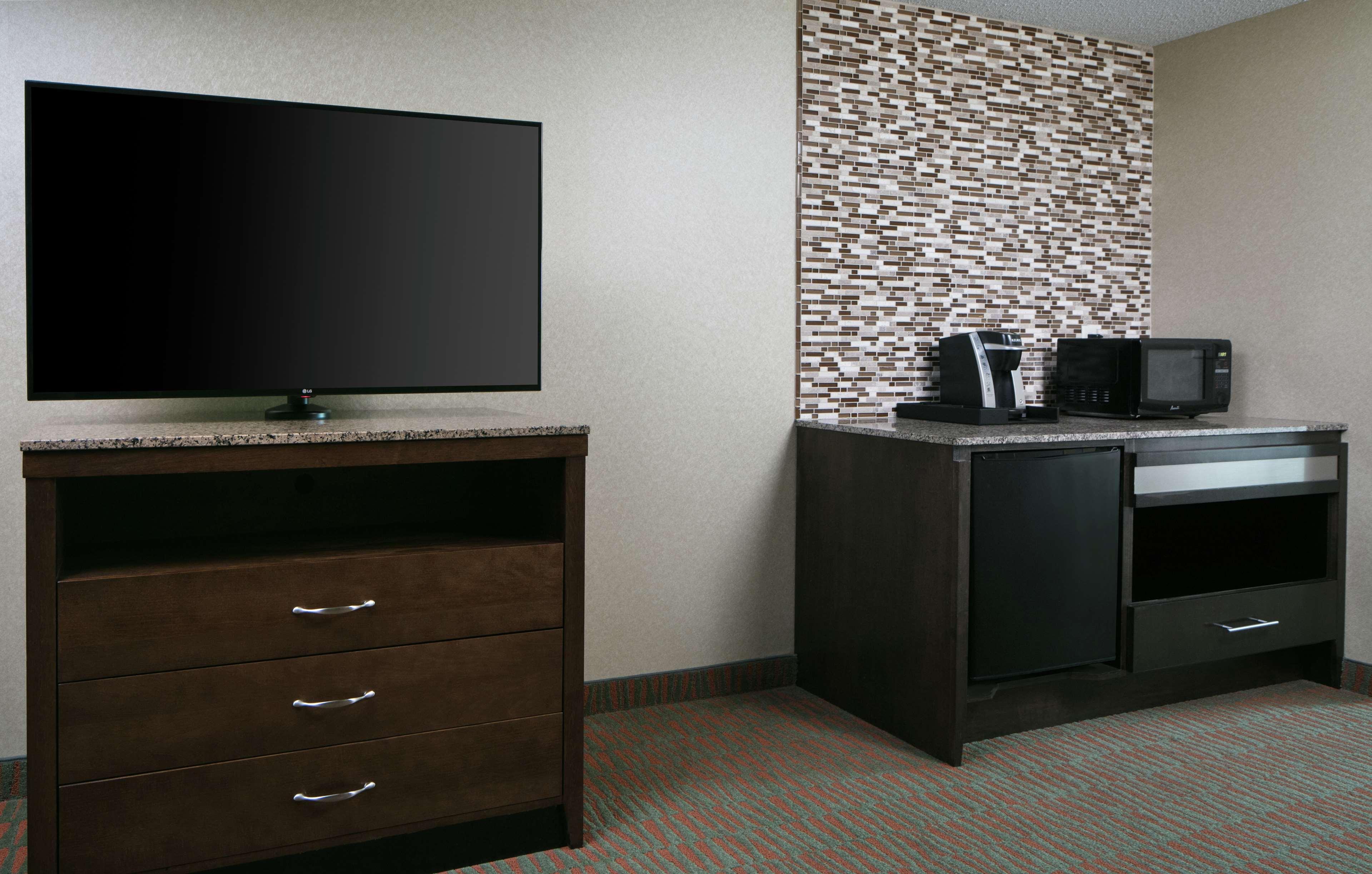 Hilton Garden Inn Manhattan Kansas Экстерьер фото