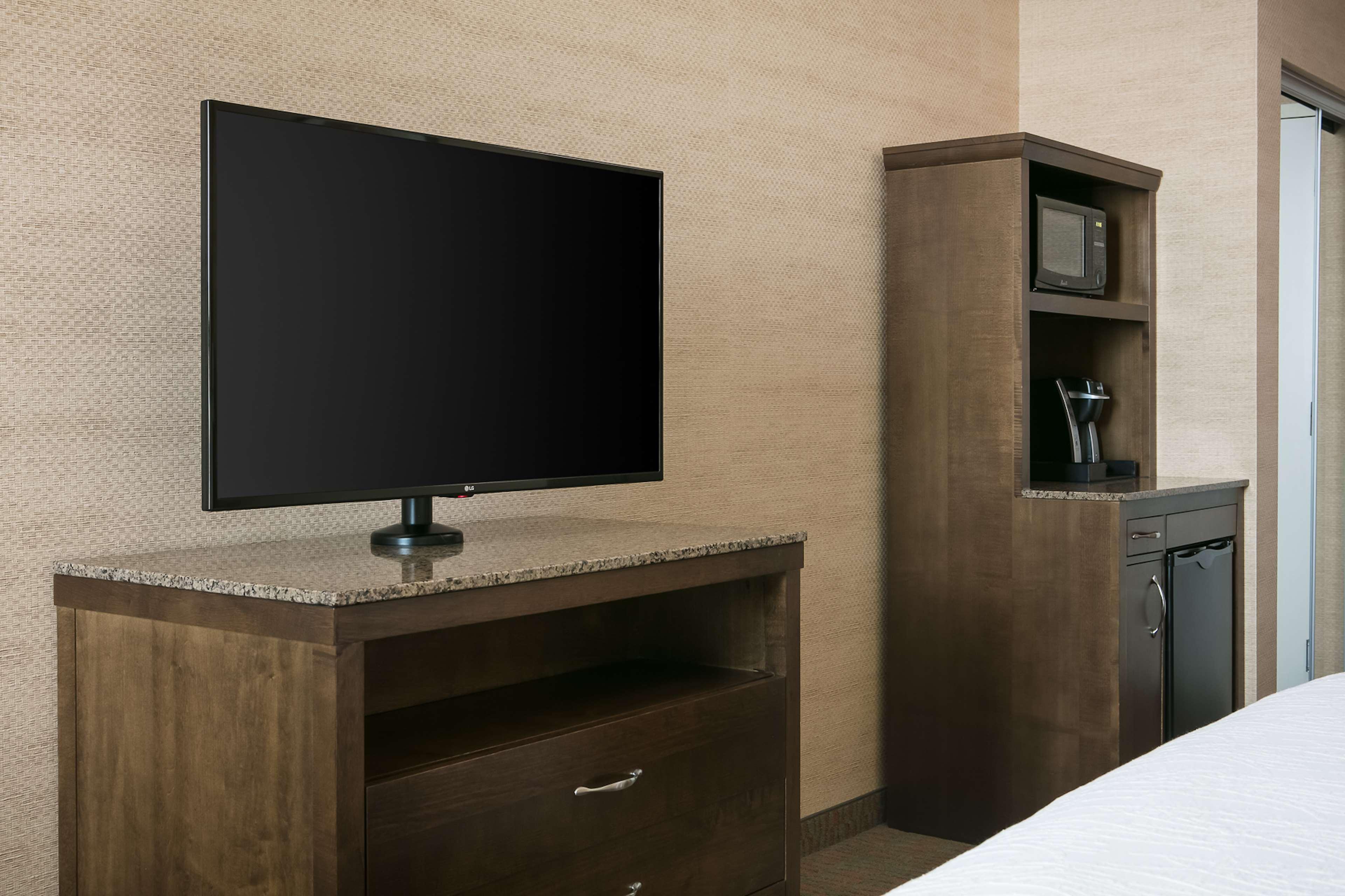 Hilton Garden Inn Manhattan Kansas Экстерьер фото