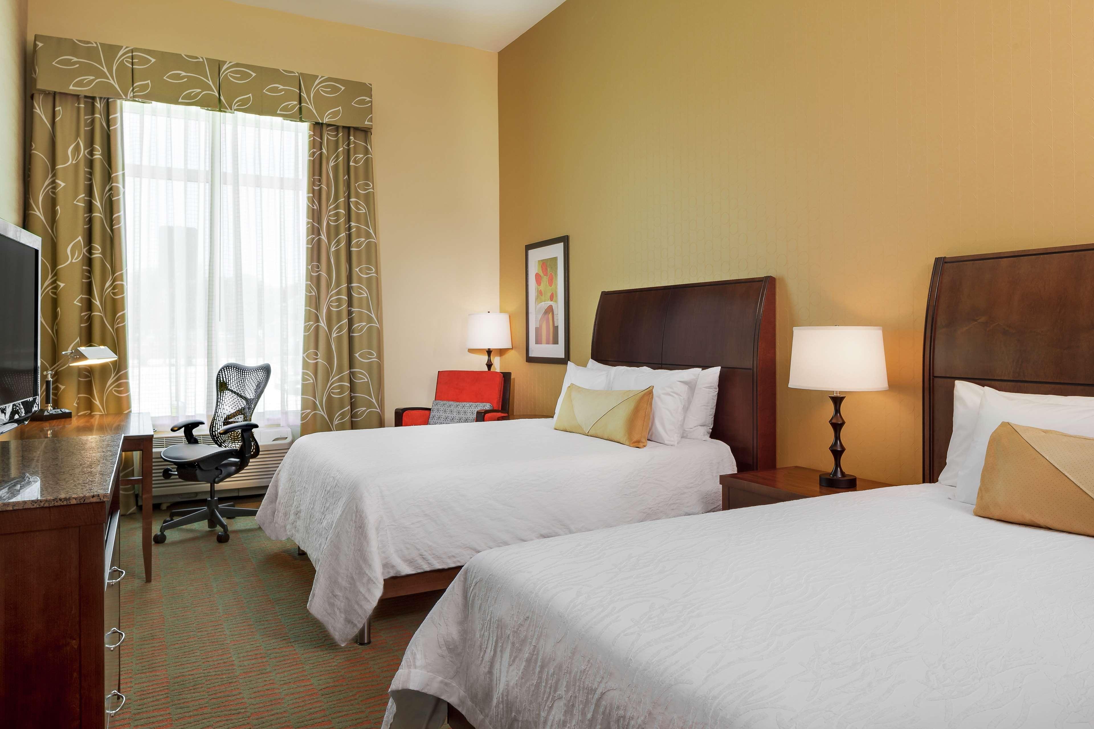 Hilton Garden Inn Manhattan Kansas Номер фото