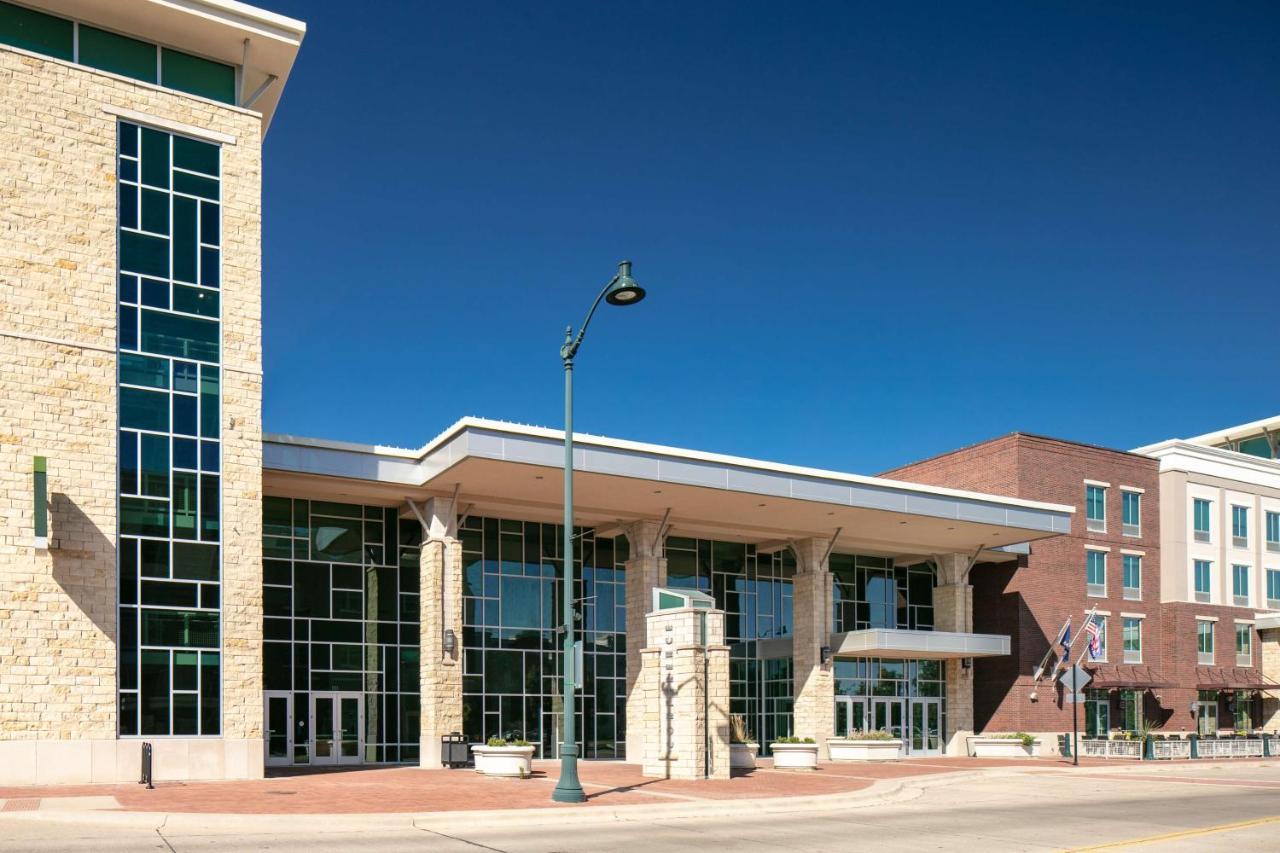 Hilton Garden Inn Manhattan Kansas Экстерьер фото