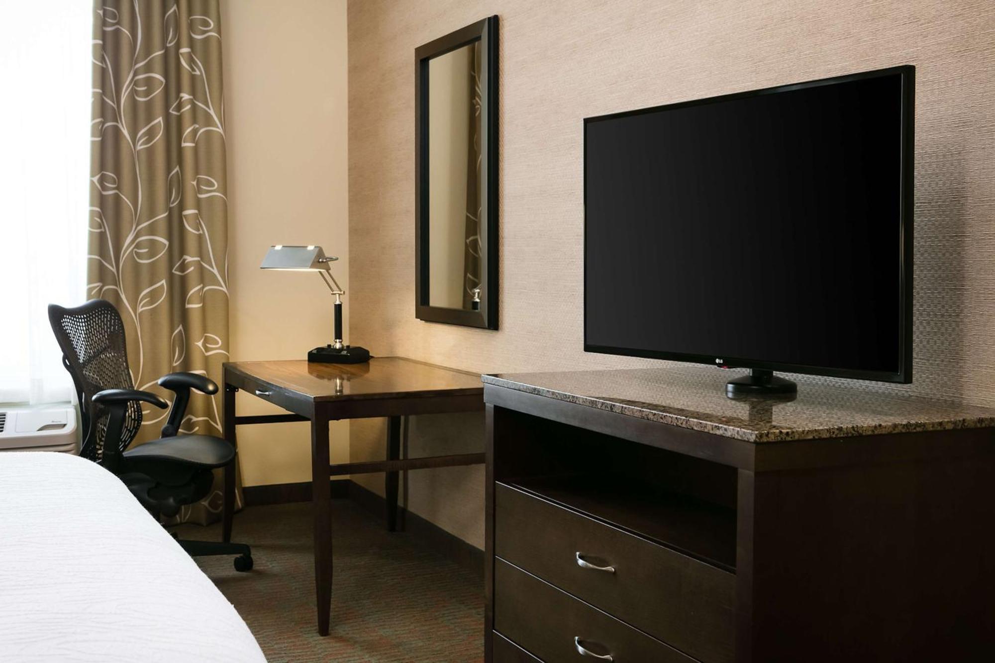 Hilton Garden Inn Manhattan Kansas Экстерьер фото