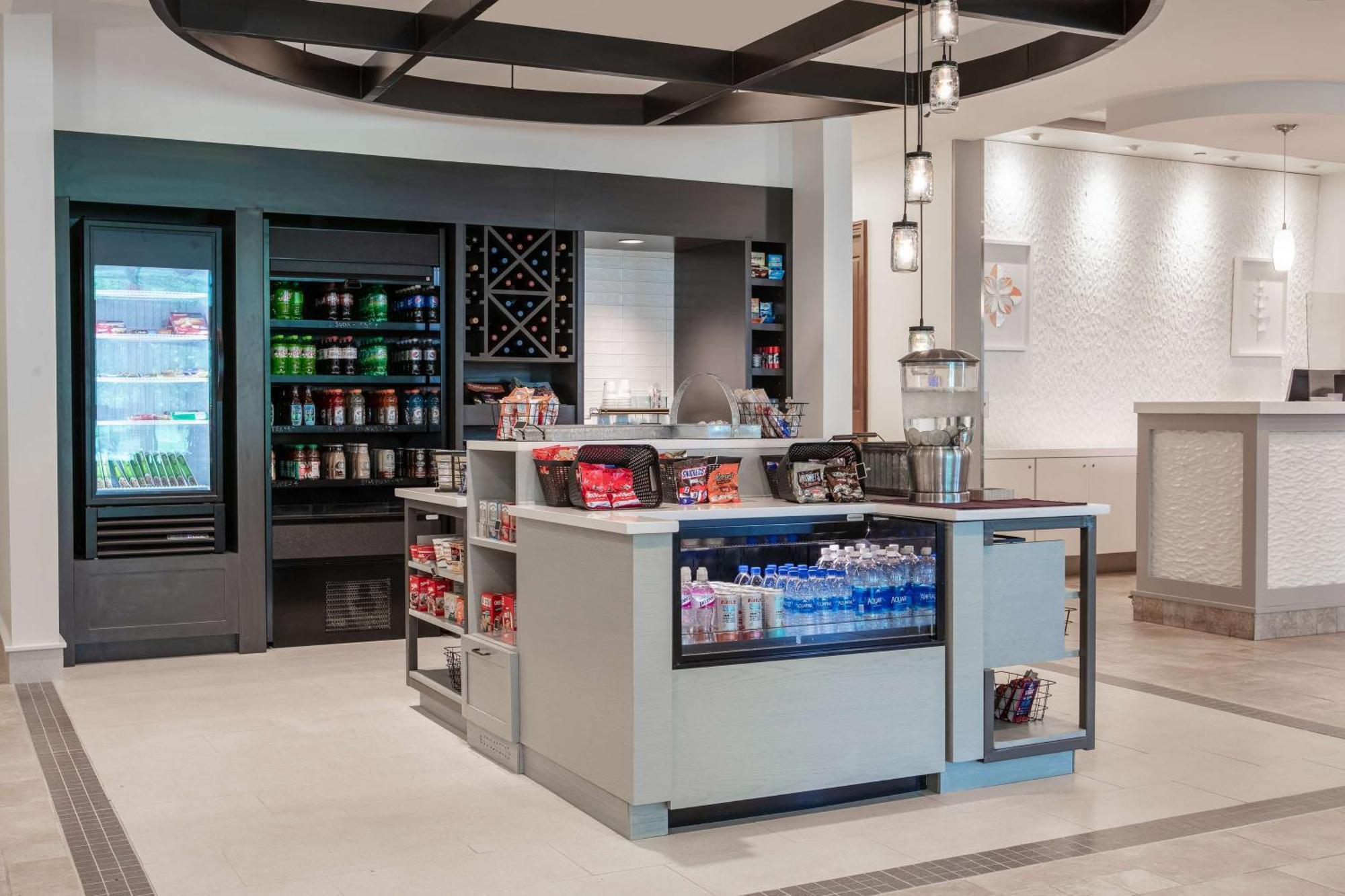 Hilton Garden Inn Manhattan Kansas Экстерьер фото