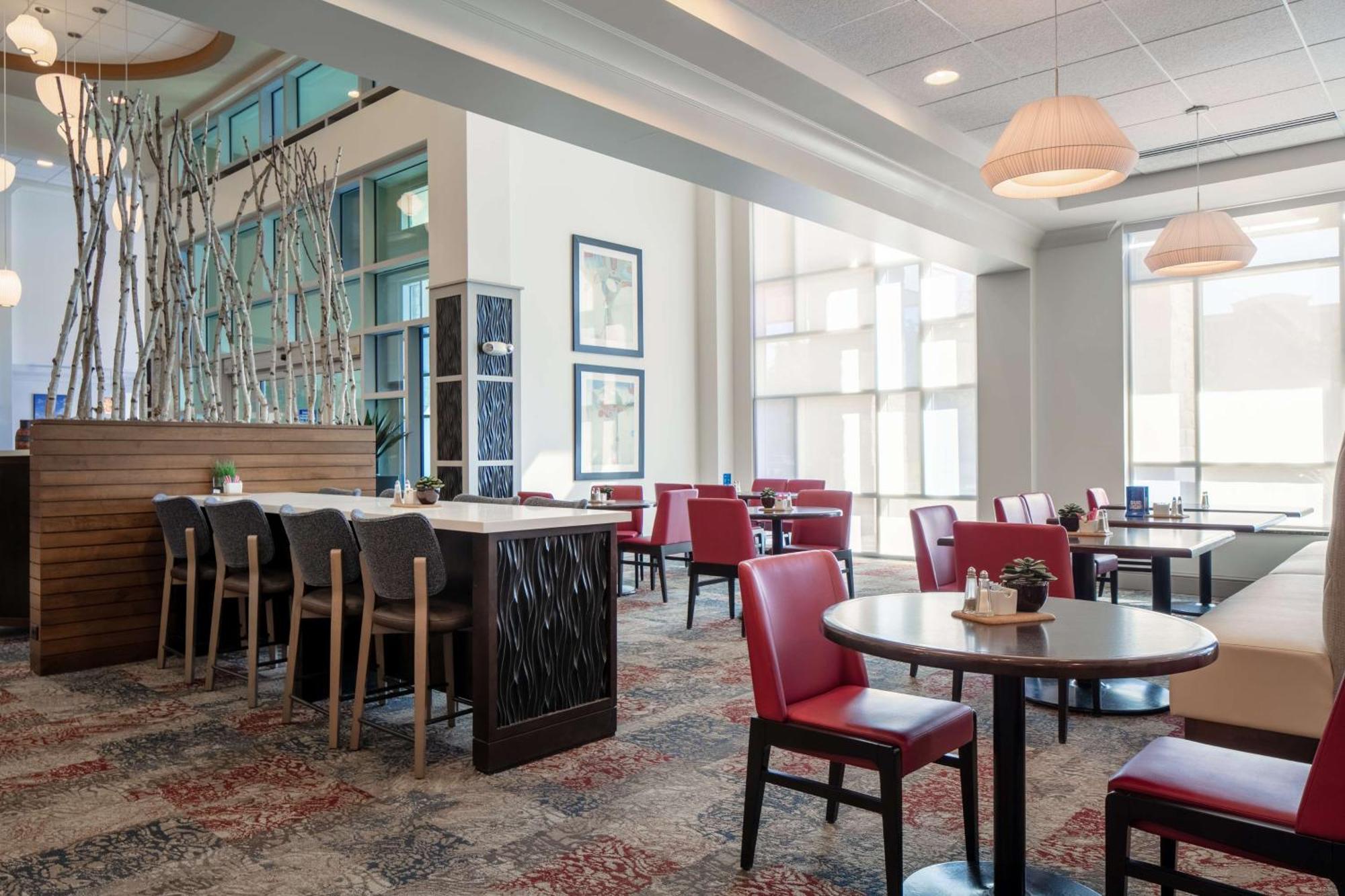 Hilton Garden Inn Manhattan Kansas Экстерьер фото